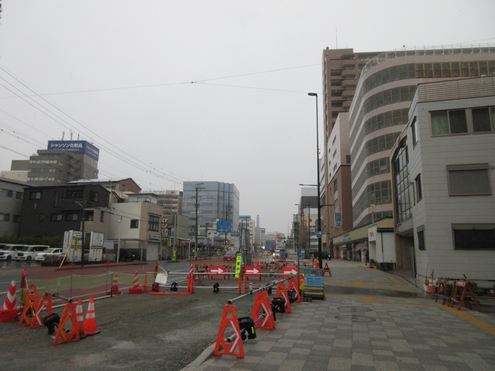 雨の日の浜松宿