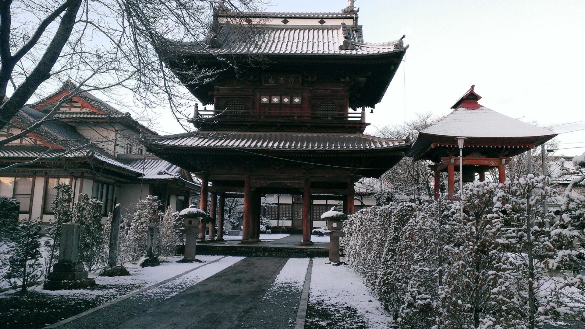 佐久市岩村田の龍雲寺