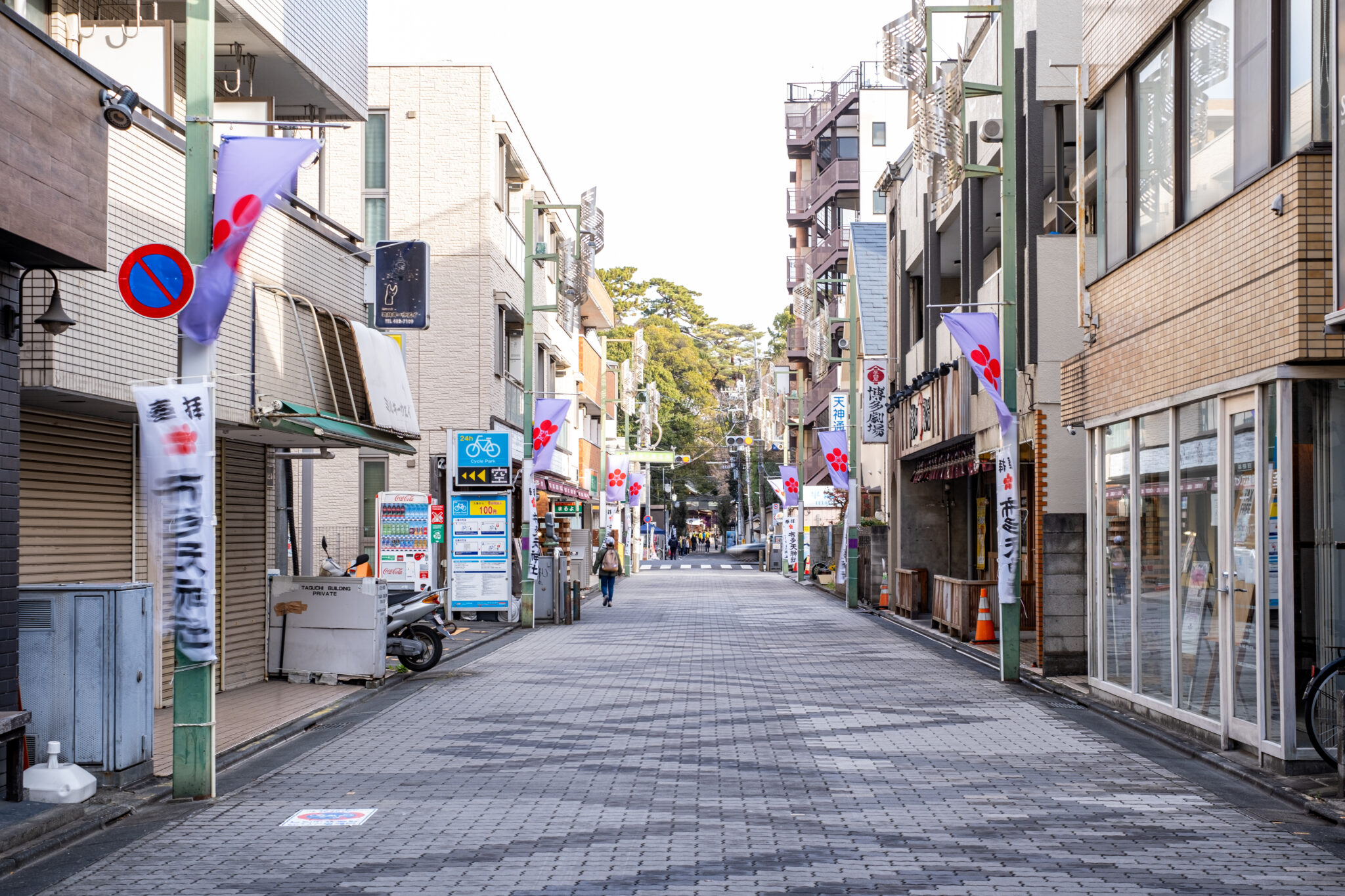 調布・天神通り商店街の鬼太郎モニュメント
