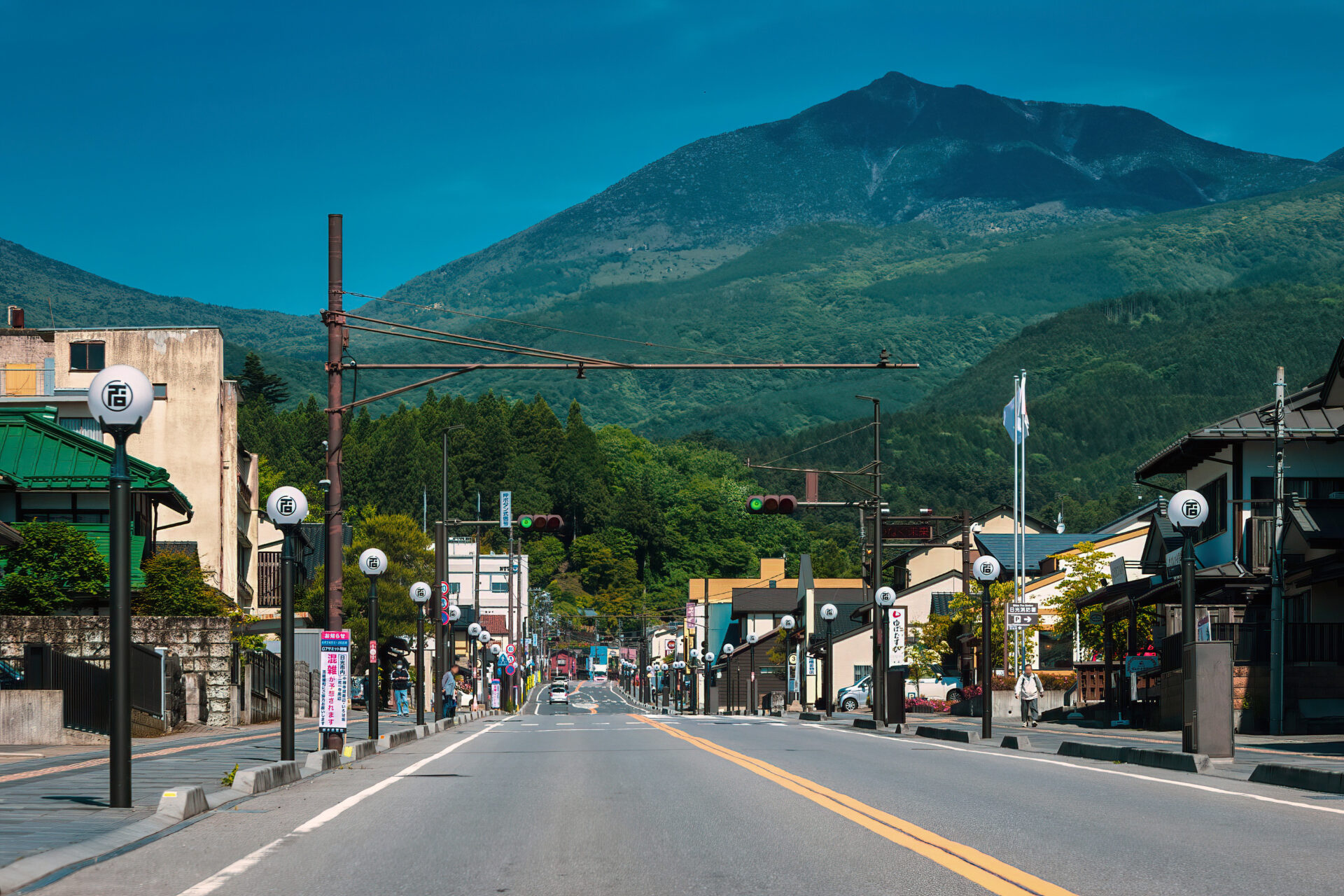 日光街道・日光市内の杉並木（栃木県日光市）